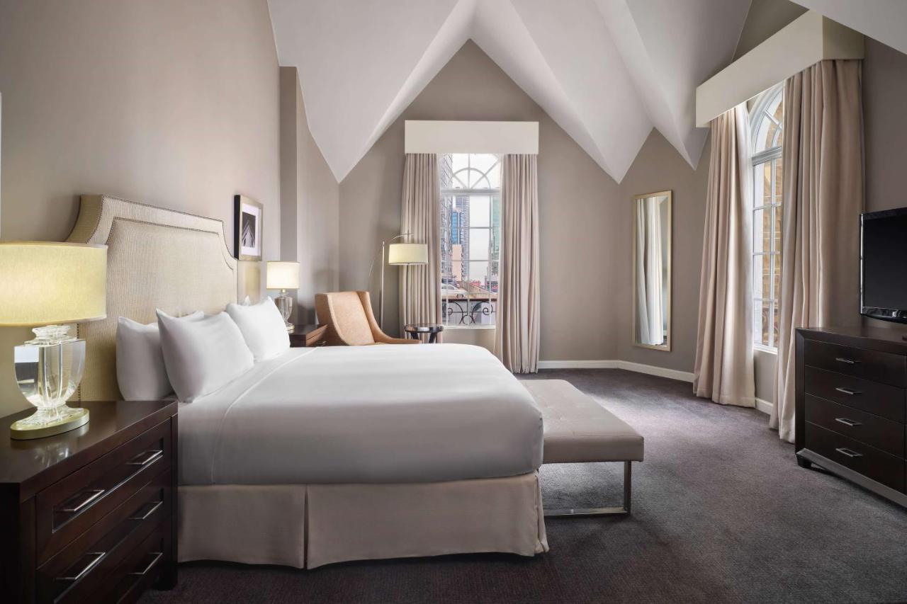Bristol Panama, A Registry Collection Hotel Exteriér fotografie A bedroom at the St. Regis New York